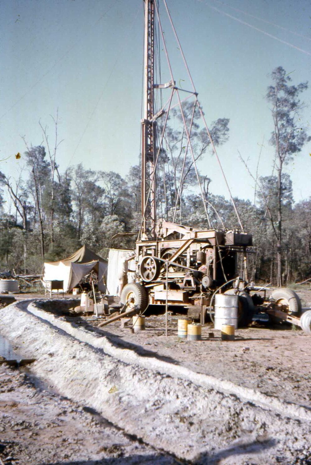 Sinking a bore on Warrowa, Moonie, 1962