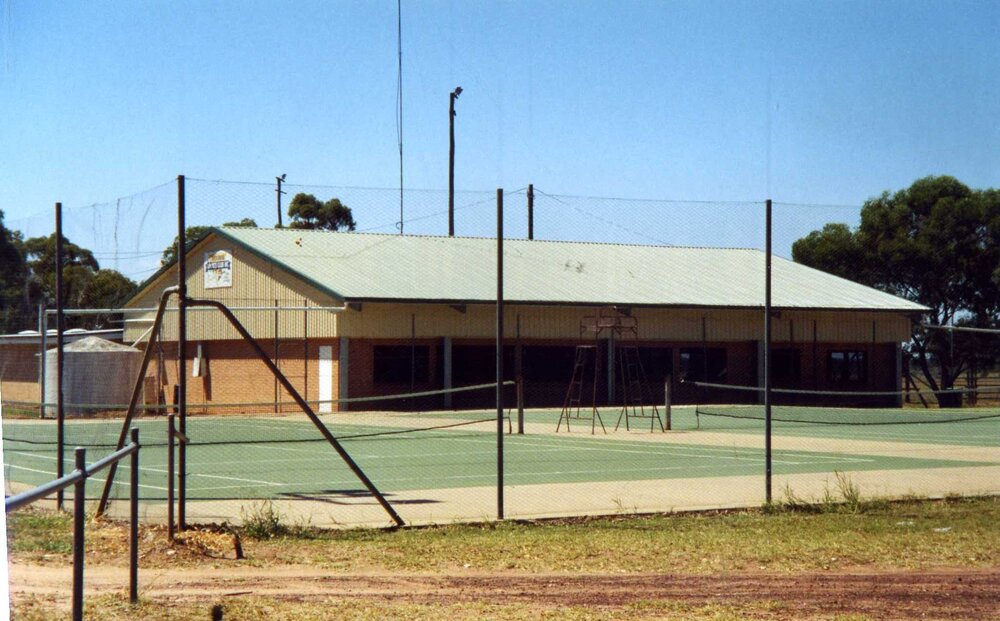 Moonie Sports Club, 2002