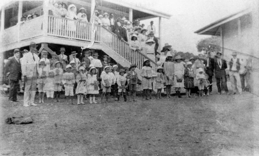 Opening  of the new Juandah State School, Wandoan, 1918