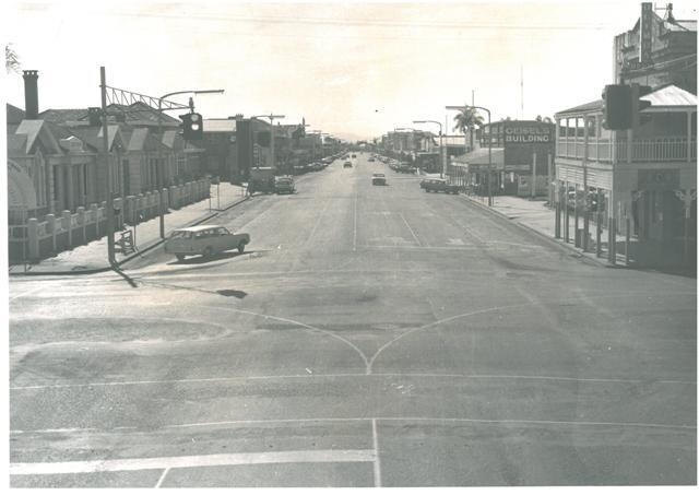Street view of the Cunningham Street, Dalby, circa 1960