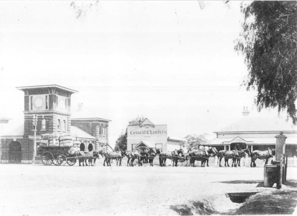 Goods wagon in front of Dalby Post Office &amp; Council Chambers, circa 1905