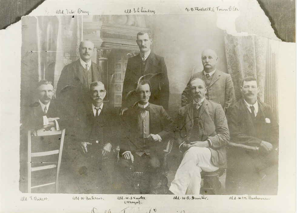 Council members group photograph, Dalby Town Council, 1909