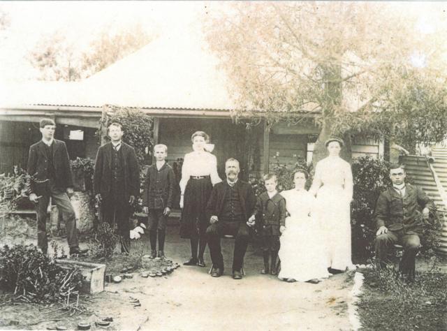 Sankey family, Dalby, circa 1900