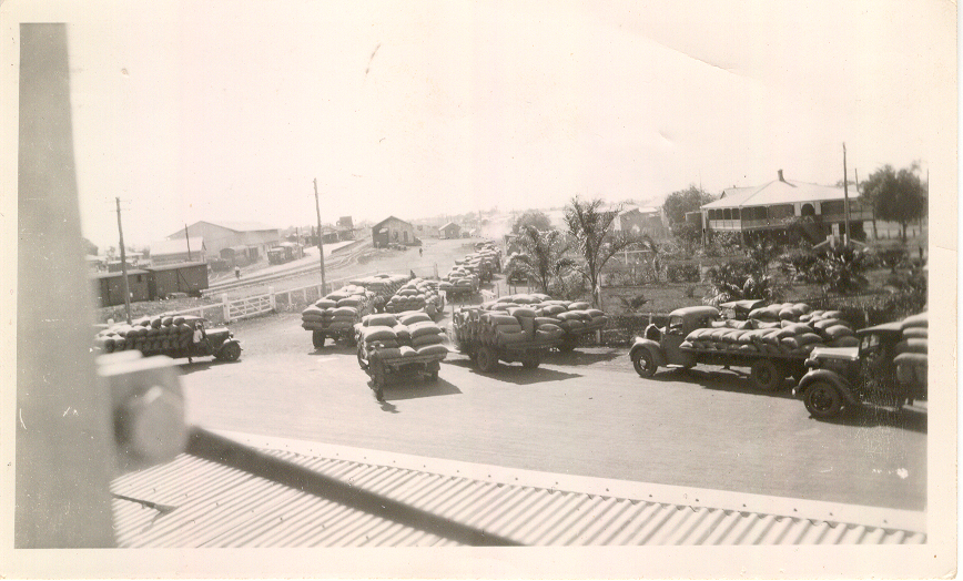 Unloading wheat bags at Dalby Railway Station, 1938