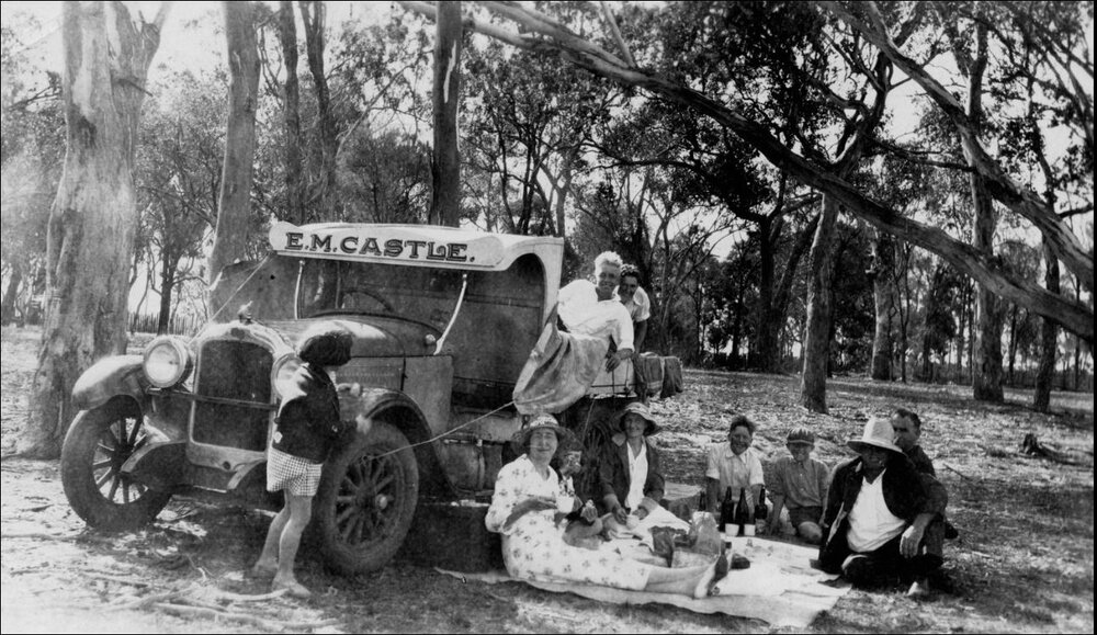 Dalby picnic party, circa 1930s