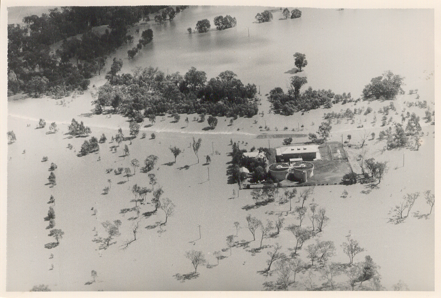 Aerial view of flooding at the Dalby Water Treatment Works, 1988
