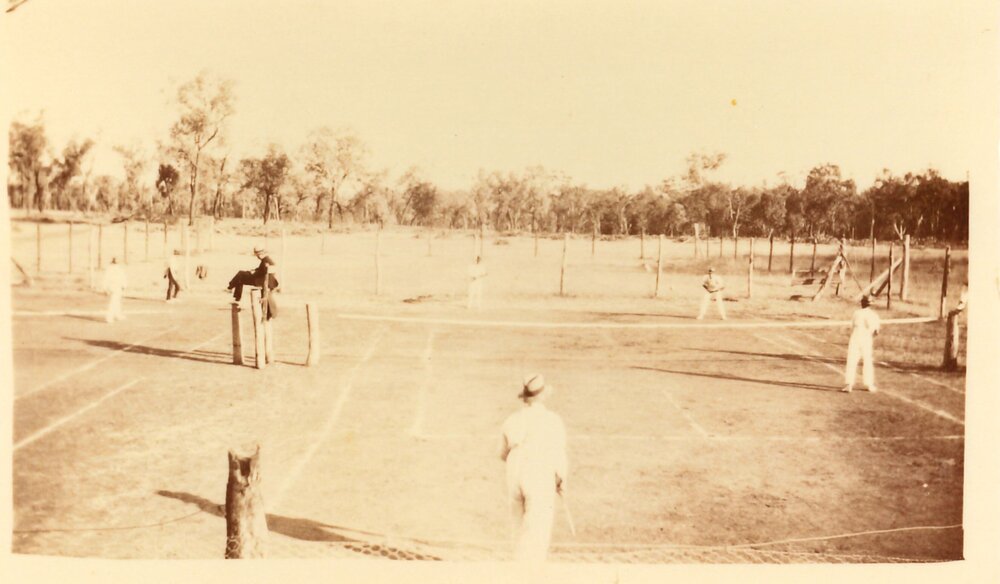 Tennis players at Undulla, circa 1940s
