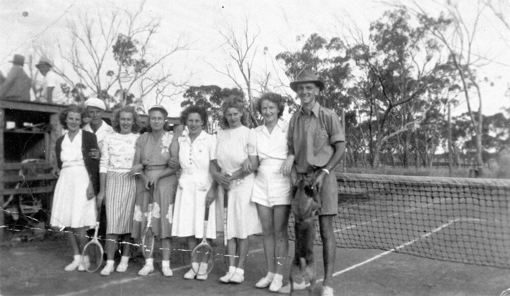 Group of tennis players, no location, no date