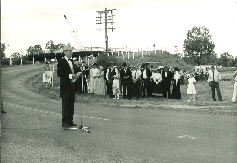 Decommissioning of the Chinchilla Overhead Railway Bridge, 1987