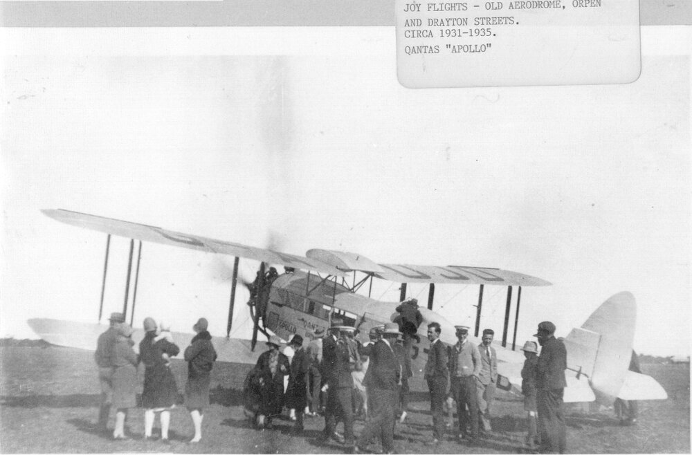 Joy flights at the Dalby Aerodrome, 1931-1935
