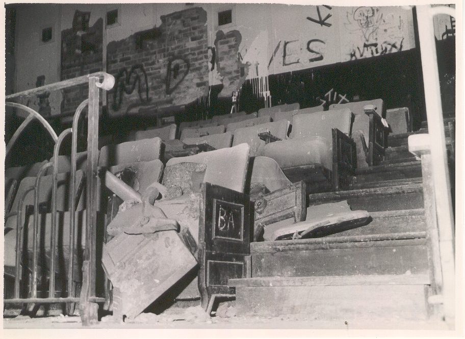 Interior of the Star Theatre prior to demolition, Dalby, 1987
