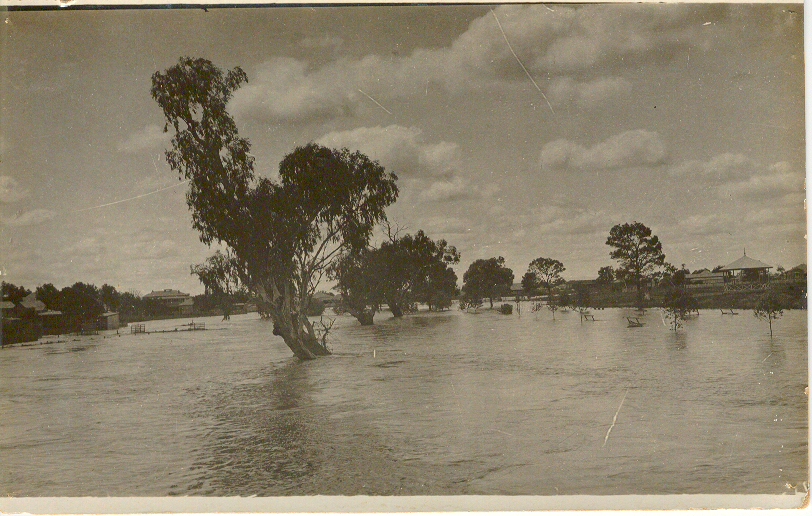 Major flood of Myall Creek, Dalby, 1917