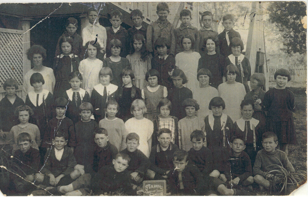 Students in Grade 3 at St Columba's Convent School, Dalby, circa 1930s