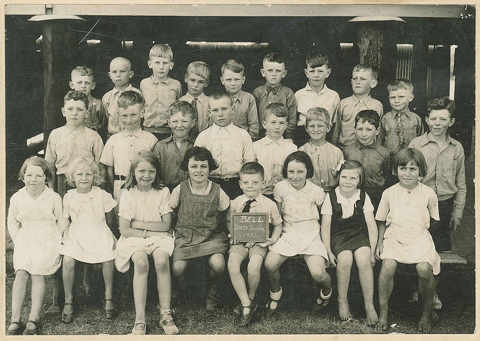 Students at Bell State School, 1937