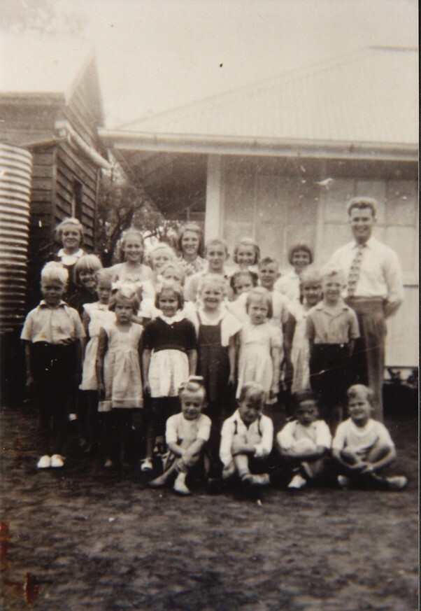 Foundation students of Hannaford State School, 1947