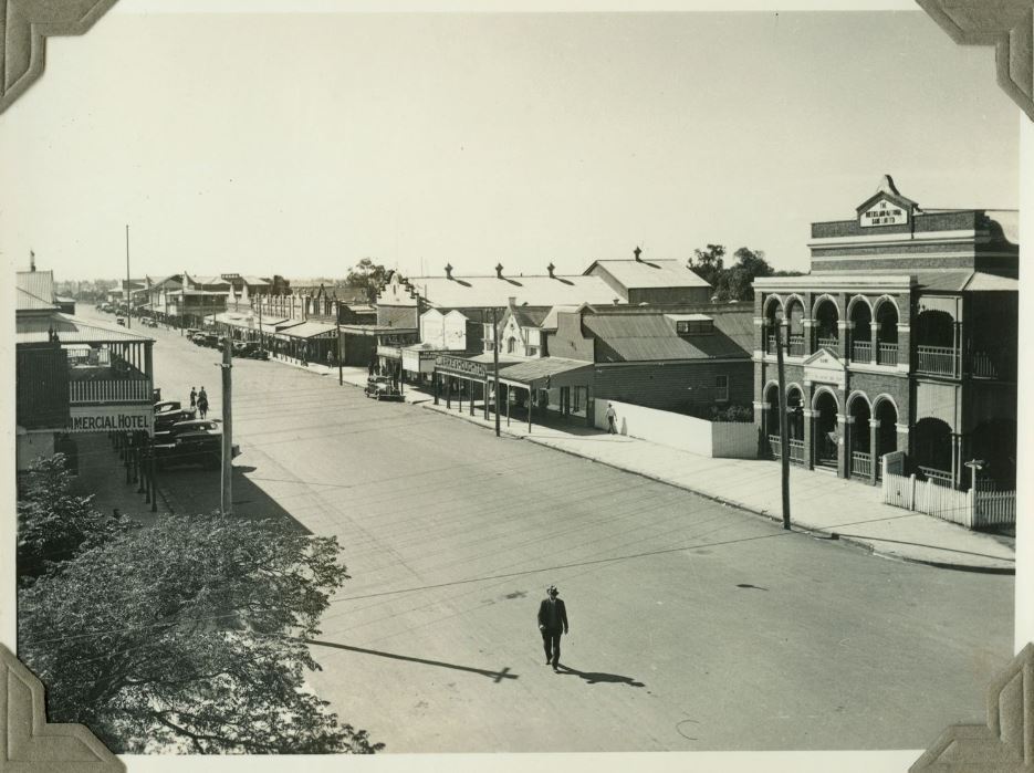 Street view of Cunningham Street, Dalby, 1935