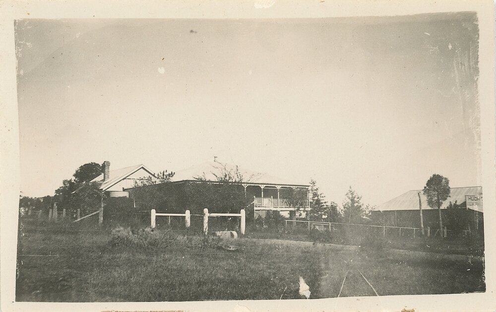 Home of Mr &amp; Mrs Downes, Bell, circa 1920