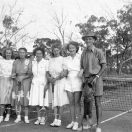 Group of tennis players, no location, no date
