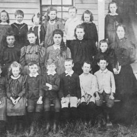 Unknown school group, no location, no date