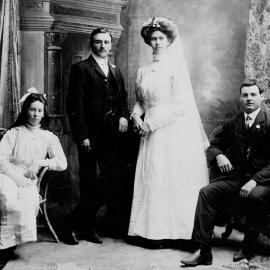 Walker wedding party, Bell, 1910