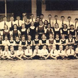 Students at Holy Cross Convent School, Miles, 1949-1950