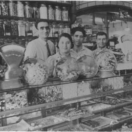 Staff of Cafe Majestic, Dalby, 1938