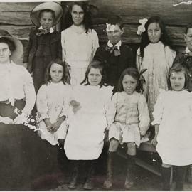 Students of Myra Provisional School, Tara, 1911