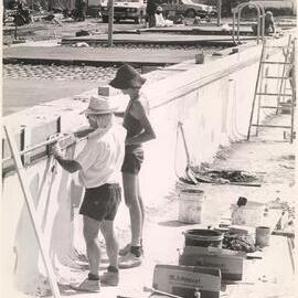 Men working on the Dalby Olympic Swimming Pool renovation, 1983
